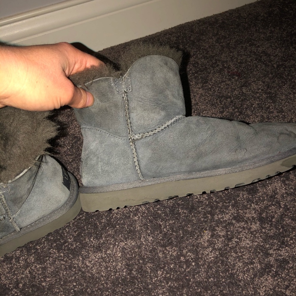 Grey mini uggs - Picture 3 of 4